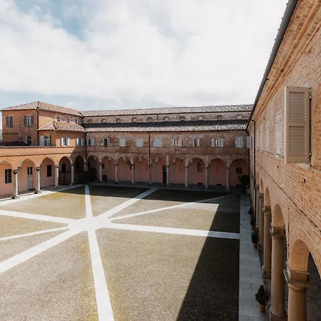 Casa Regina Montis Regalis-3
