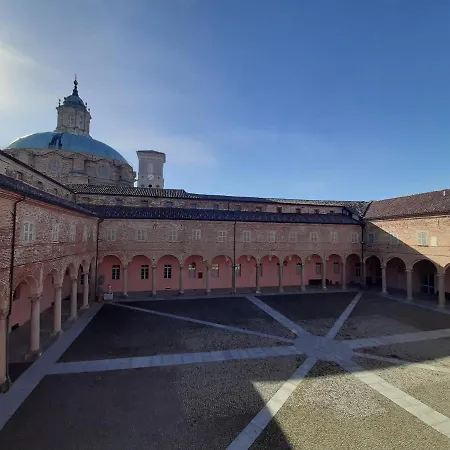 Casa Regina Montis Regalis-2